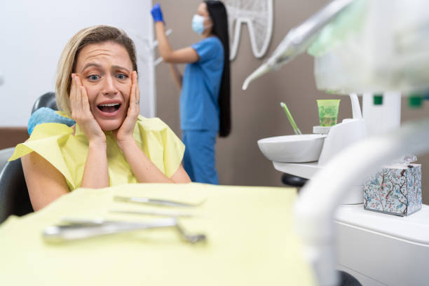 Best Cosmetic Emergency Dentistry in Country Clu, MO
